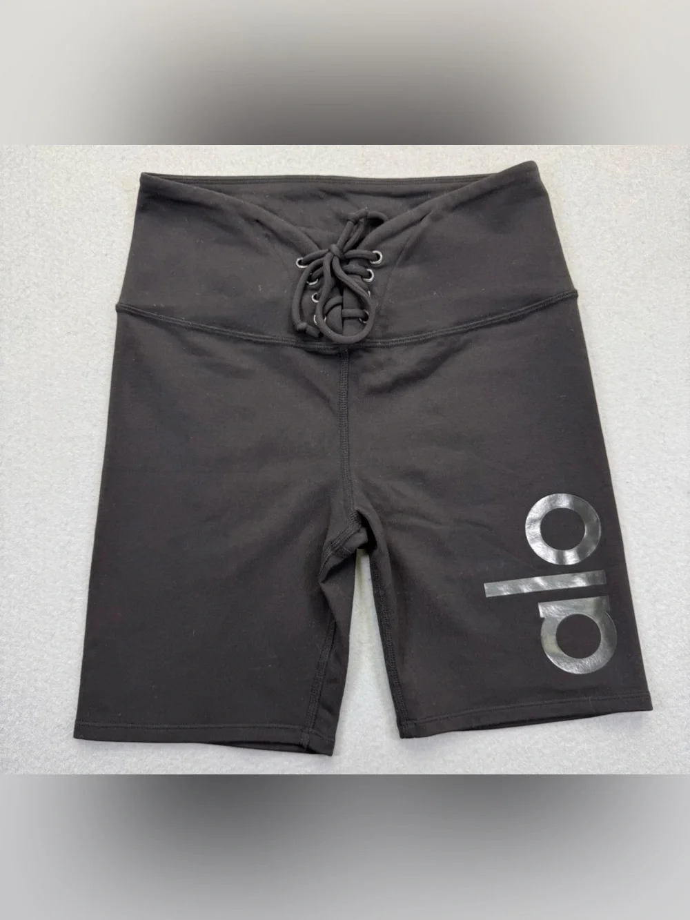 ALO Yoga Lace Up Biker Shorts, XSMALL NWT